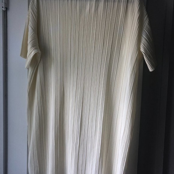 Mango Dresses & Skirts - White Mango Plesse Dress size small New